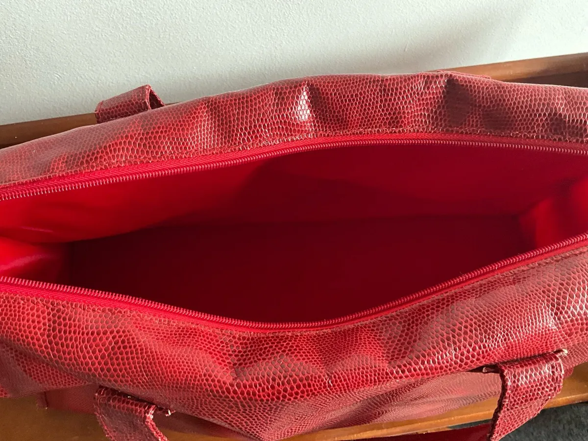 Vintage ESTEE LAUDER Red Vinyl Tote Shopper Bag - Image 3