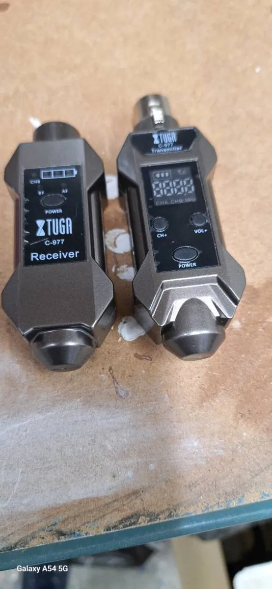 Guitar leads - Image 1