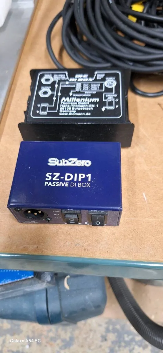 Guitar leads - Image 2