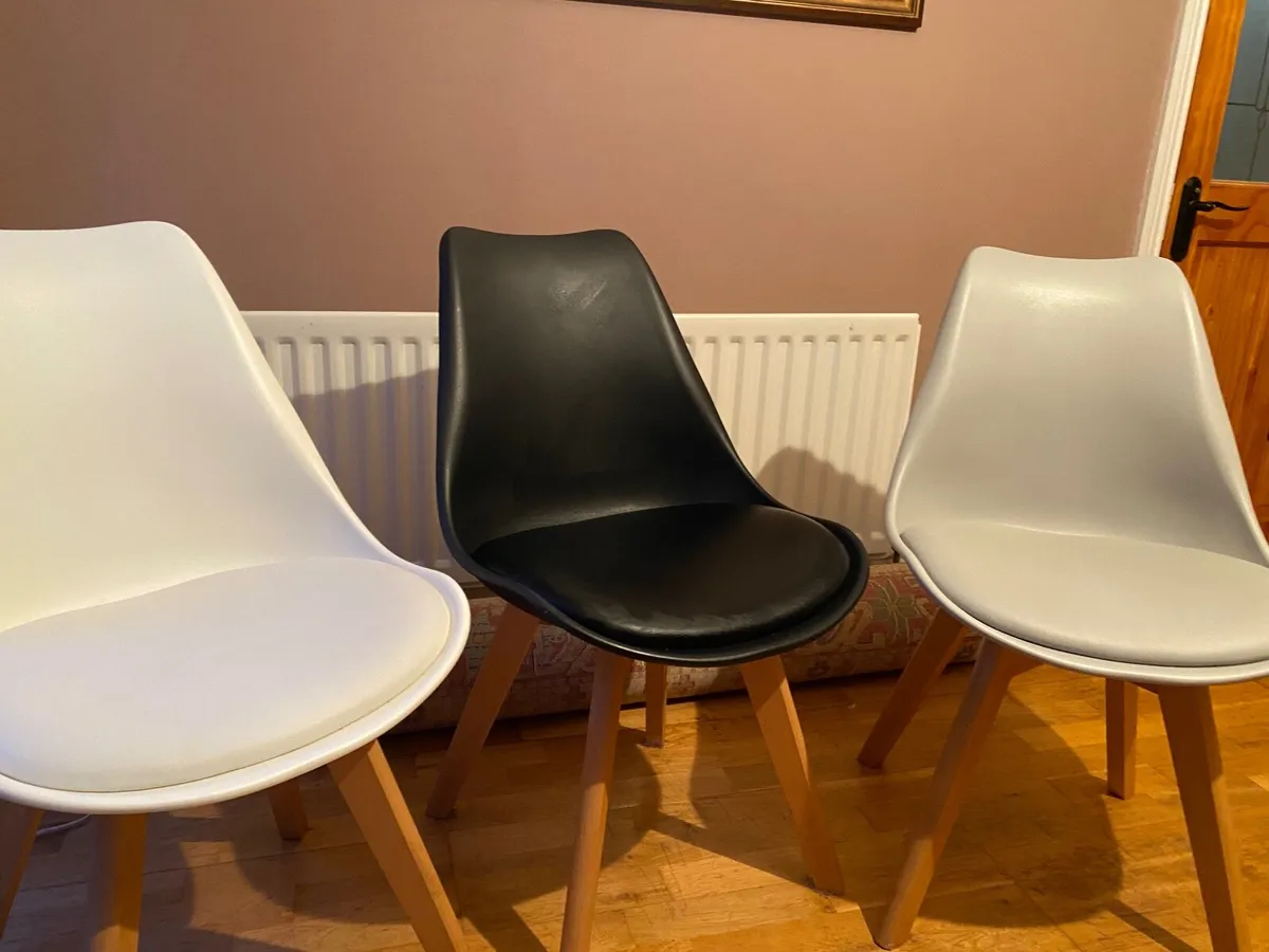 Dining chairs tulip - Image 1