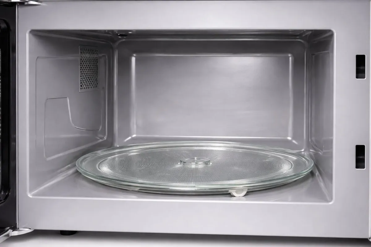 Clean Microwave – Perfect Working Order - Image 4