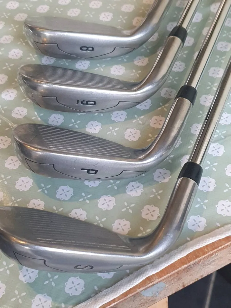 CALLAWAY X HOT IRONS - Image 1