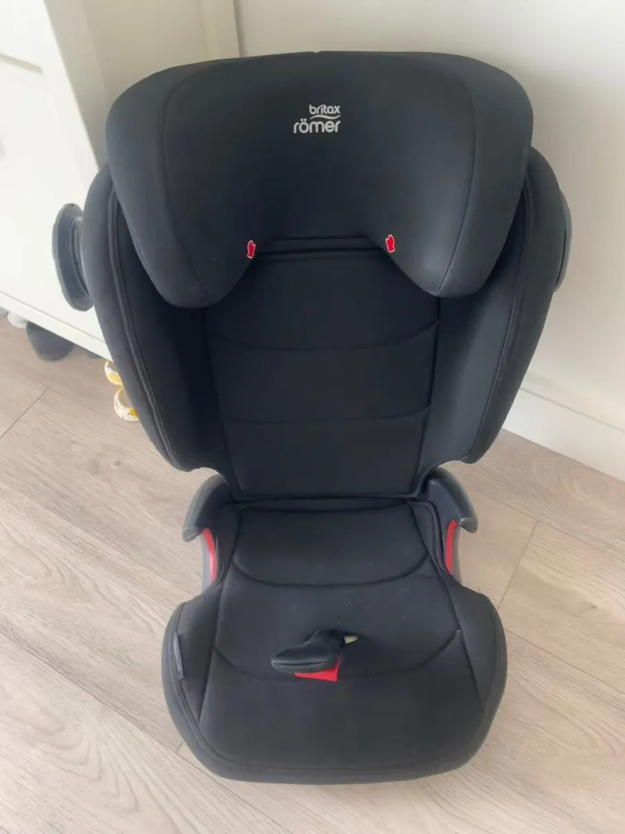 kids car seat - Image 1