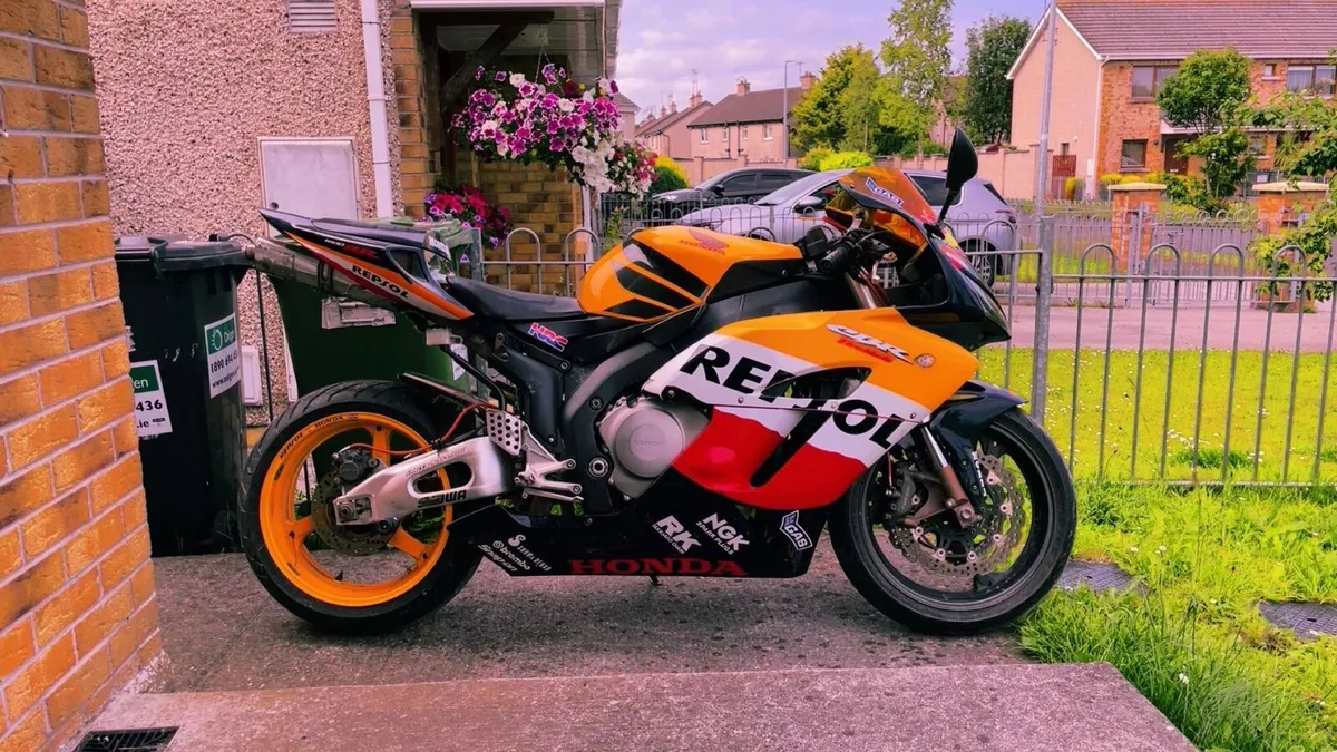 Honda cbr 1000rr5 repsol