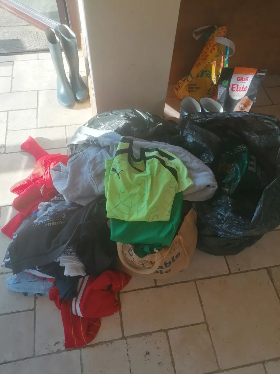 Boys clothes 8 to 10 years - Image 2