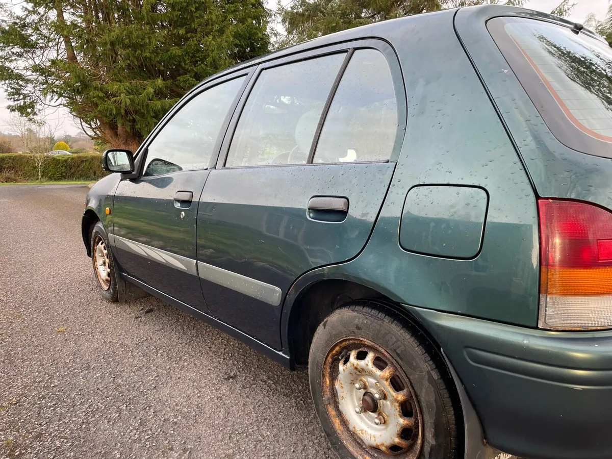 Toyota Starlet - Image 3