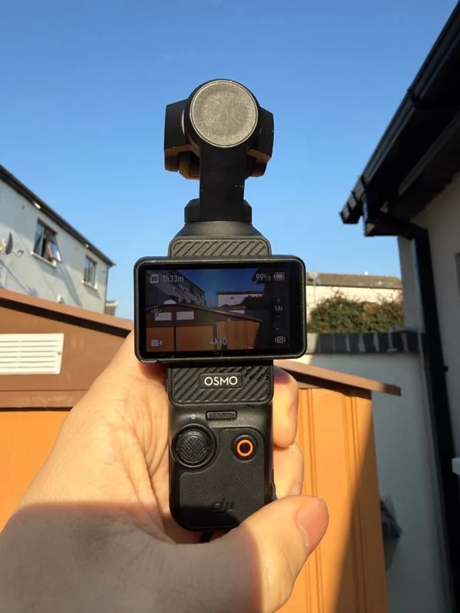 DJI Osmo Pocket 3 Camera + 256GB SD Card - Image 2