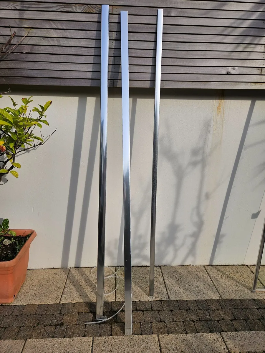 900mm glass shower panel and 300mm flipper panel - Image 3