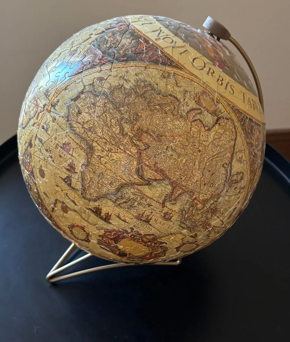 Ravensburger 3D Puzzleball Historical Globe 540 pc - Image 1