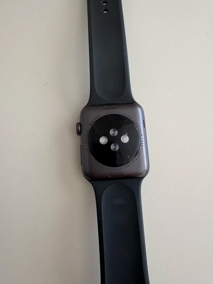 Apple Watch - Image 1