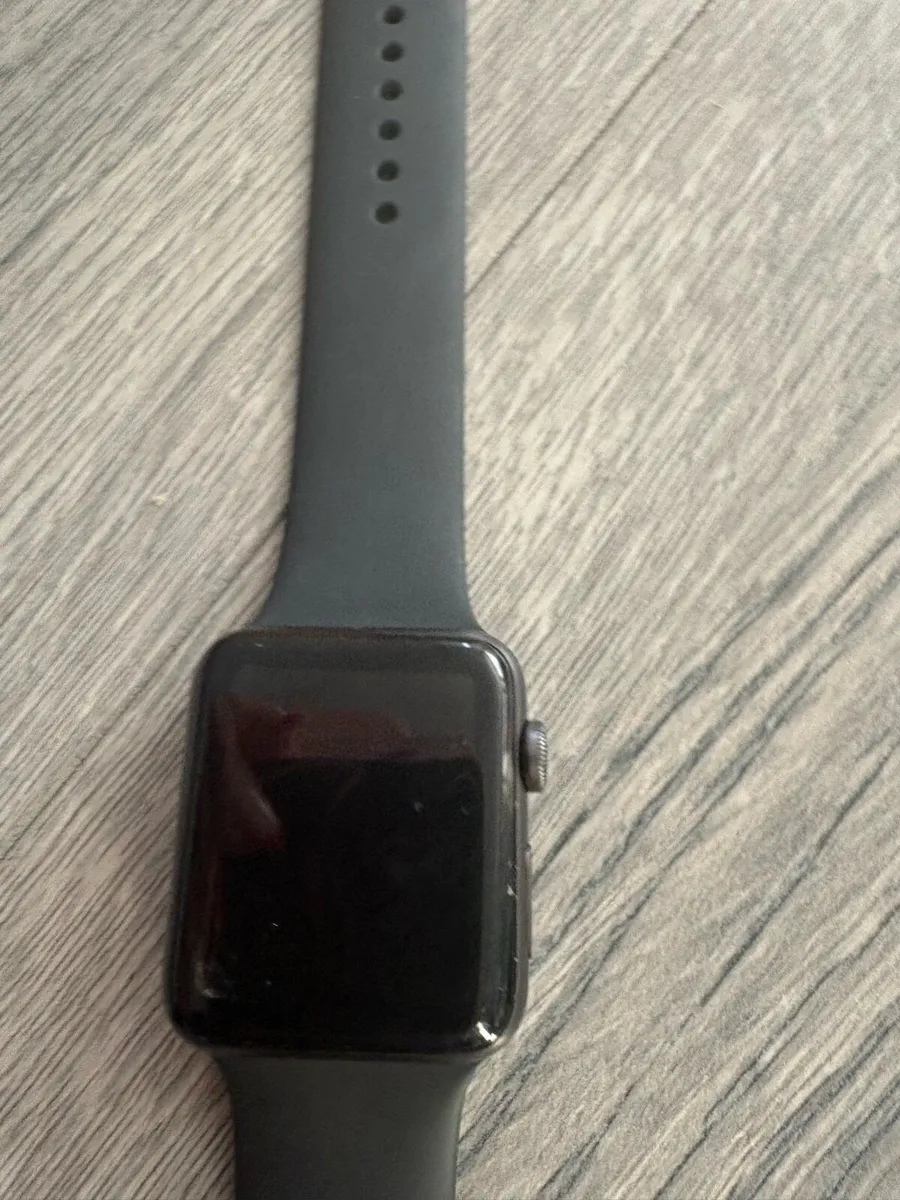 Apple Watch - Image 2