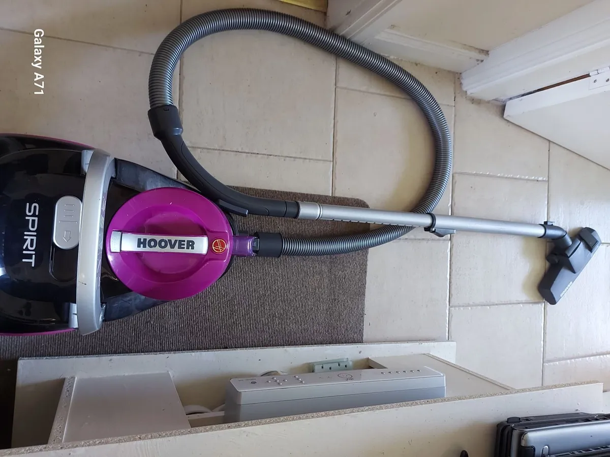 Hoover Vacuum Cleaner in excellent condition - Image 2