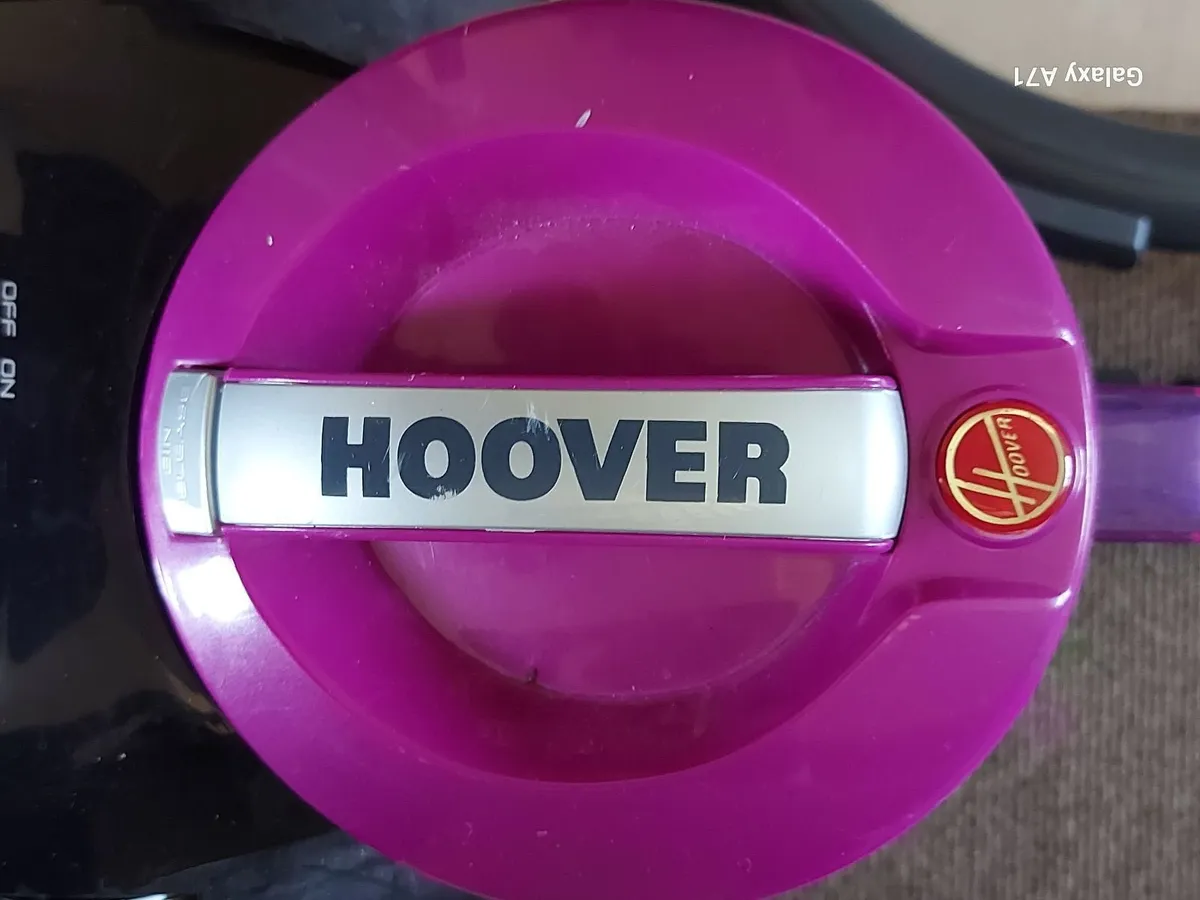Hoover Vacuum Cleaner in excellent condition - Image 3