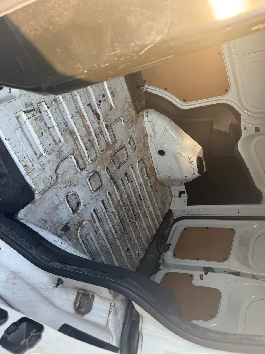 2015 Ford Transit Connect courier - Image 3