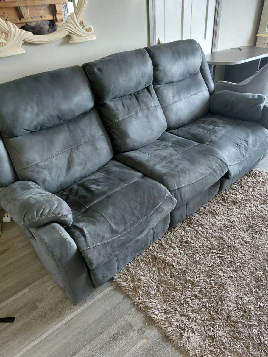 Couch - Image 1
