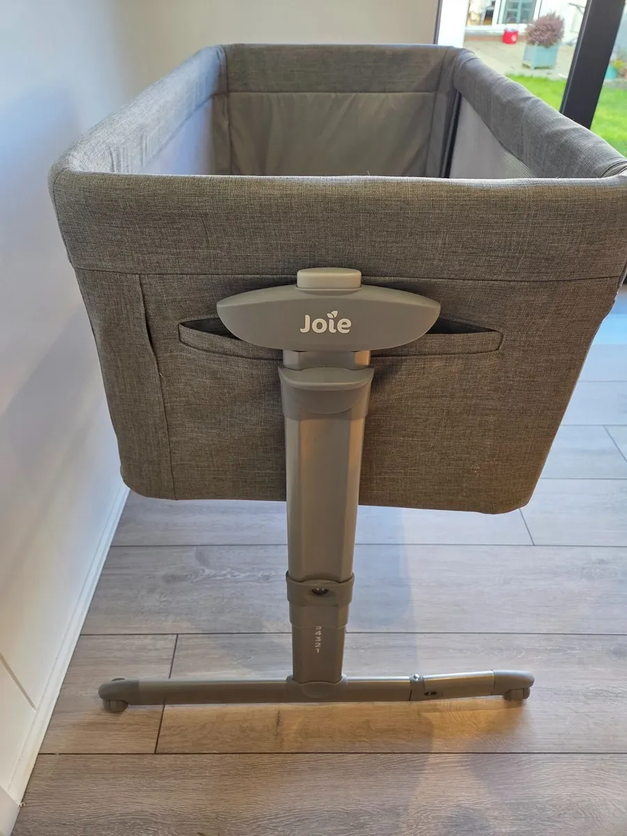 Bedside crib - Image 2