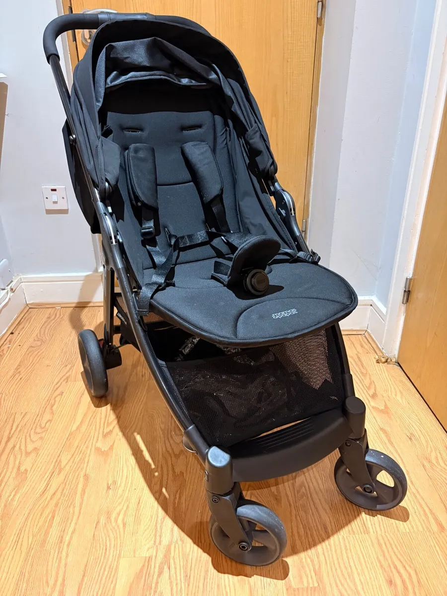 Armadillo Mamas and Papas stroller - Image 1