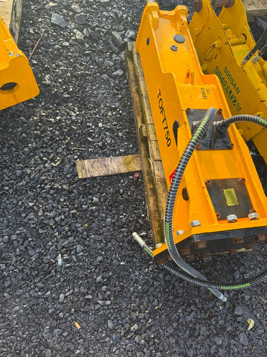 Unused Toft 750 rock breakers suit 7-10t digger - Image 2