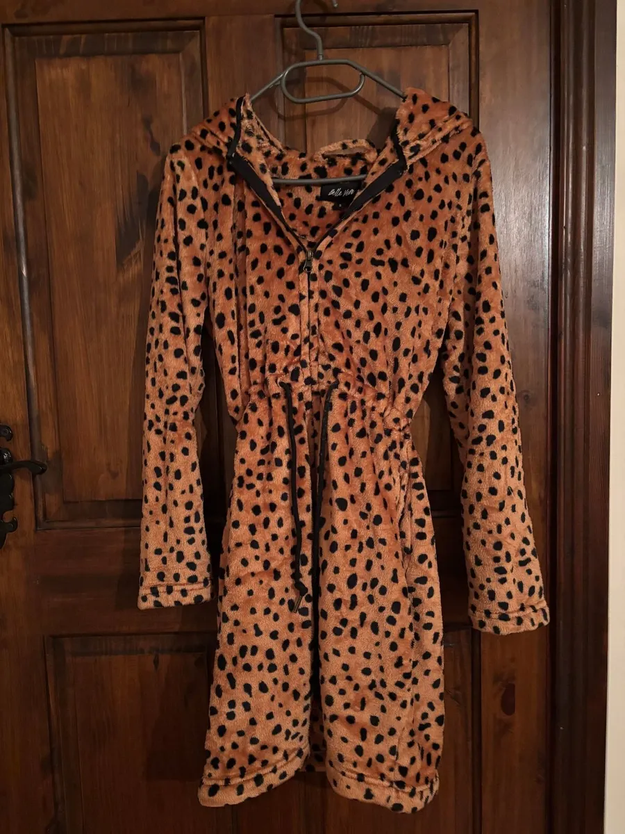 Wild Cat Print Zip Cardigan Dress with Hood S/M (C - Image 1