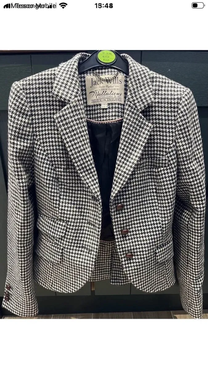 Show jacket - Image 1