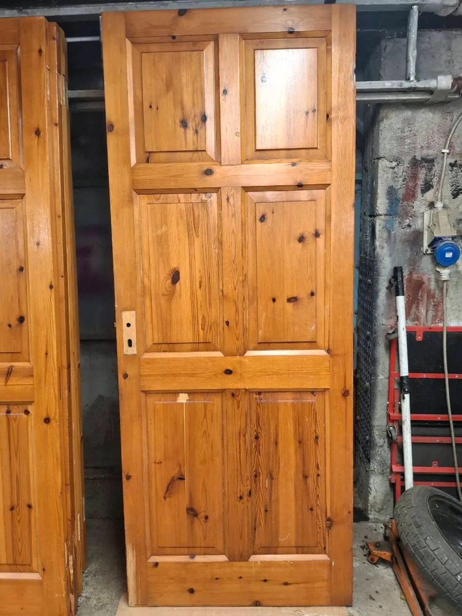 Solid pine doors - Image 4