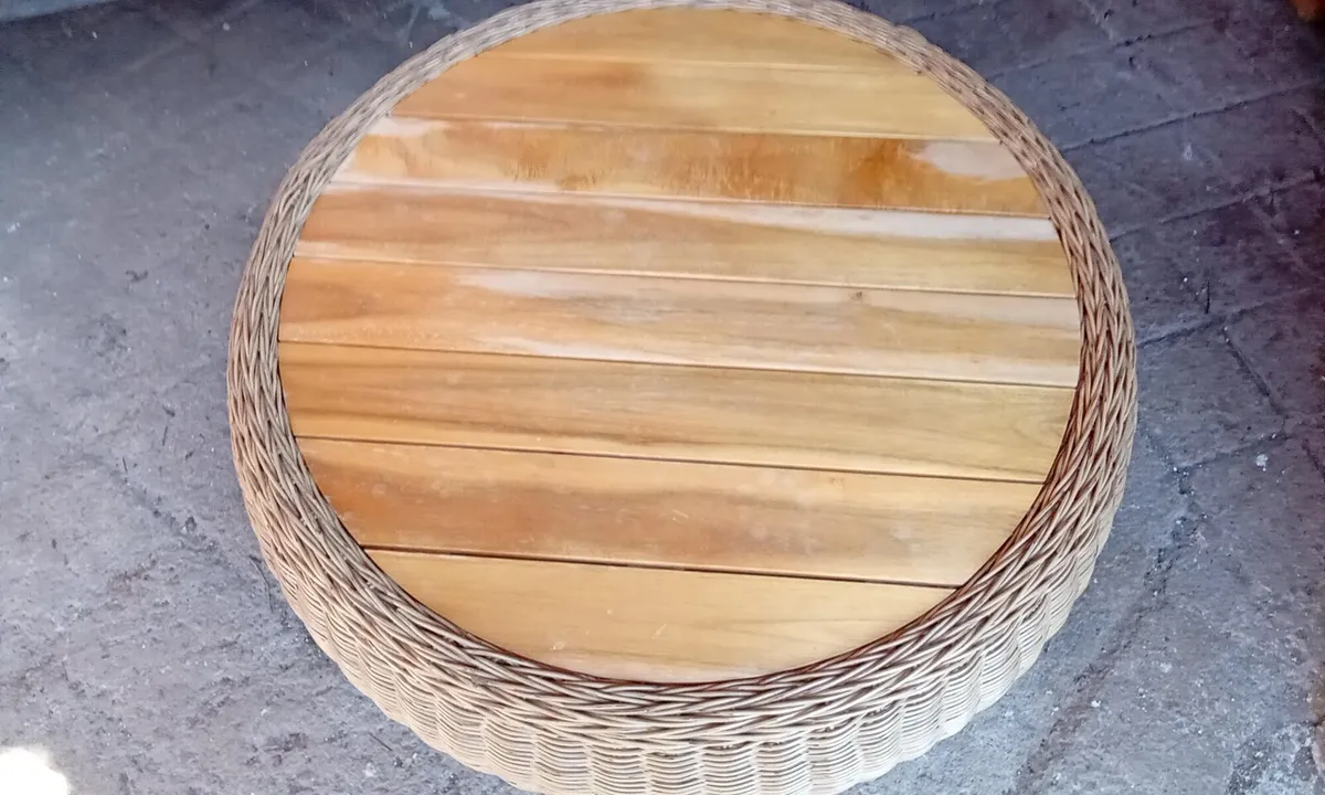 Coffee table - Image 1