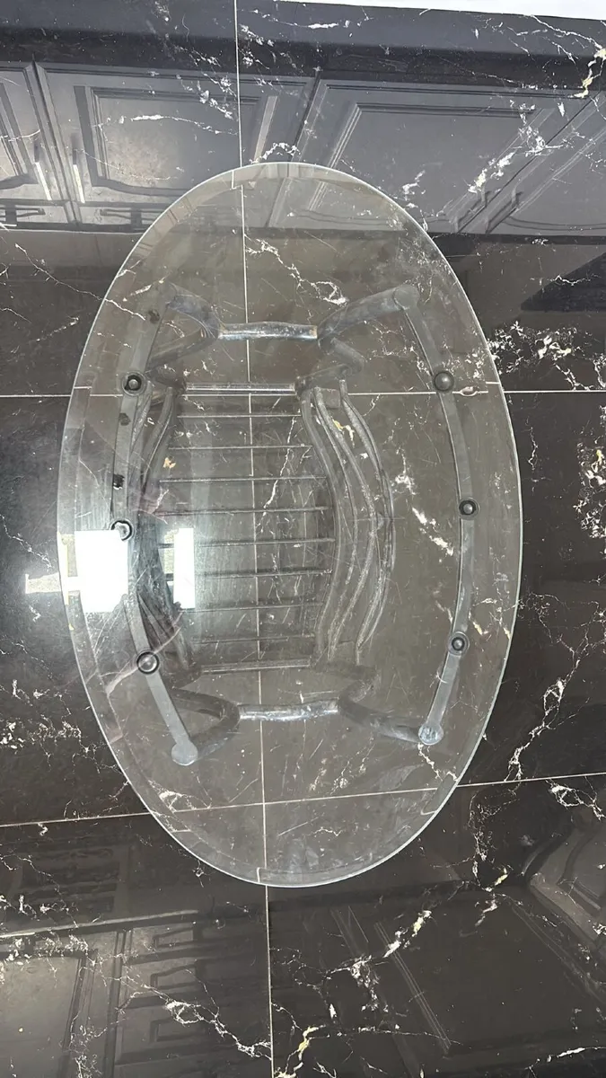 Glass top table - Image 2