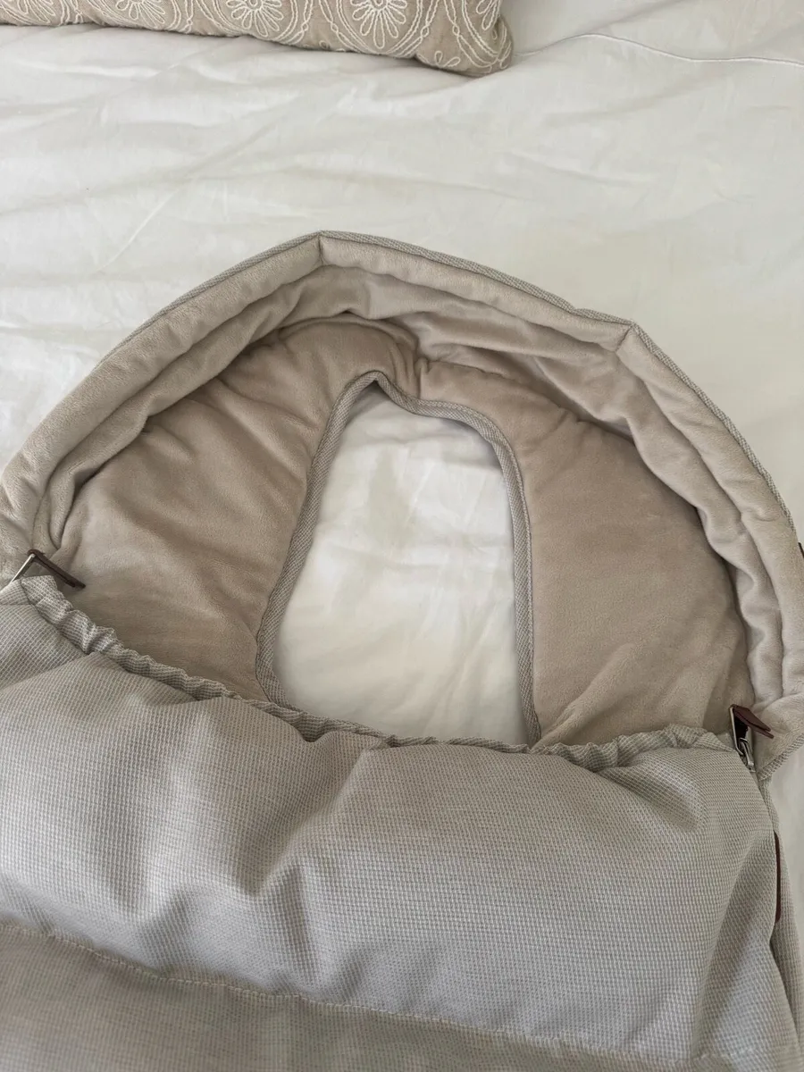 Silver Cross Reef Footmuff in Stone - Image 2