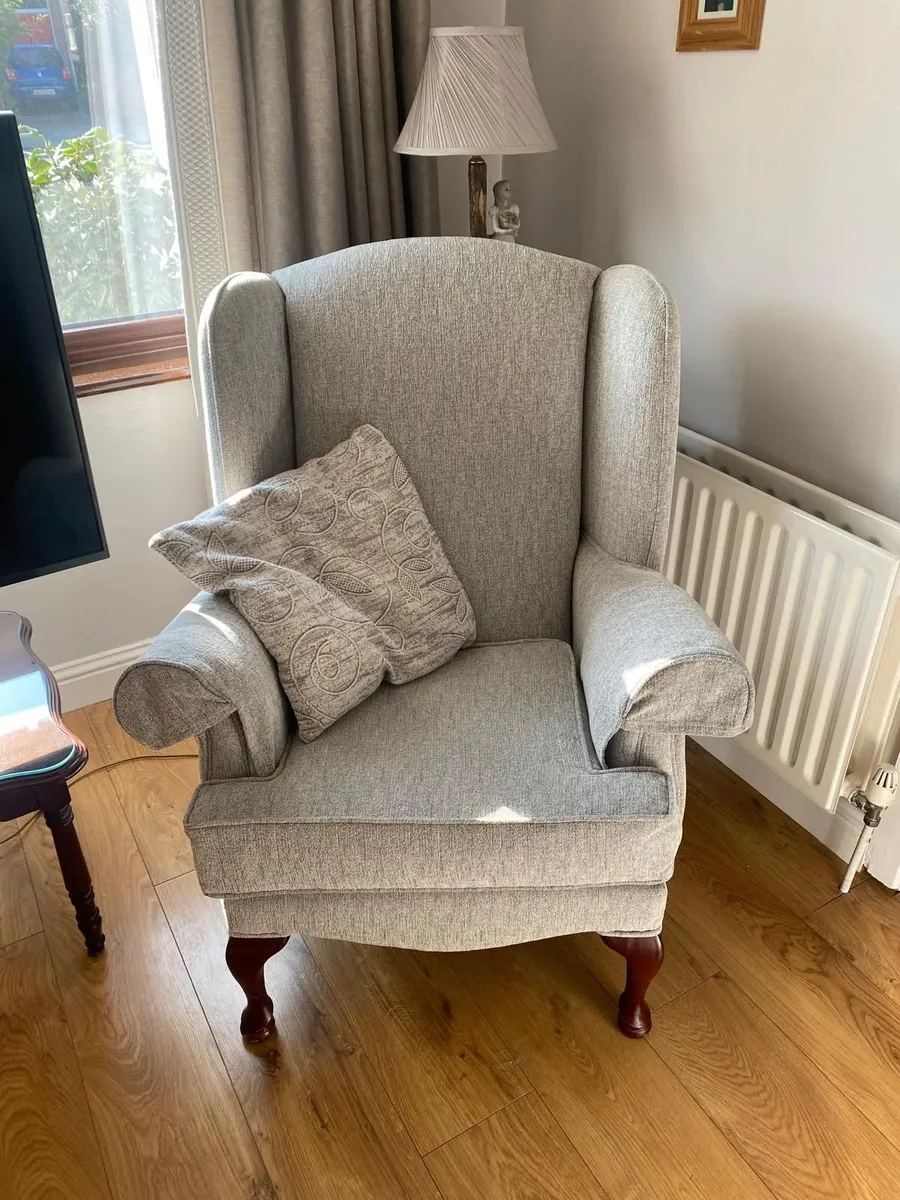 Queen Anne Chairs - Image 4