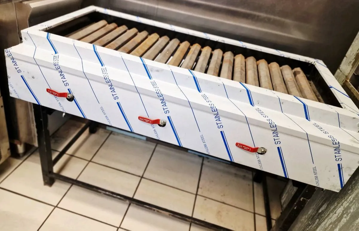 Heavy-Duty Stainless Steel Kebab Grill  Commercial - Image 1