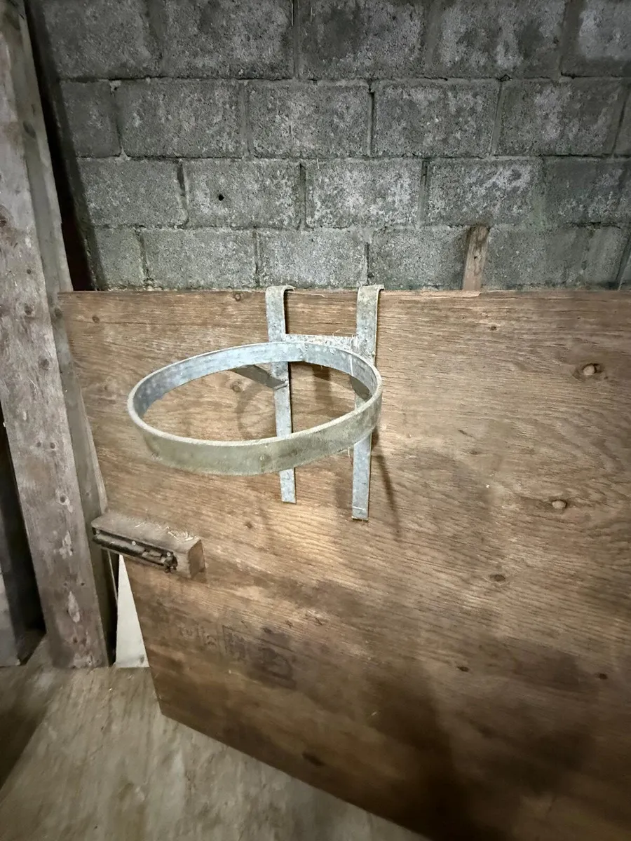 Bucket Ring - Image 1