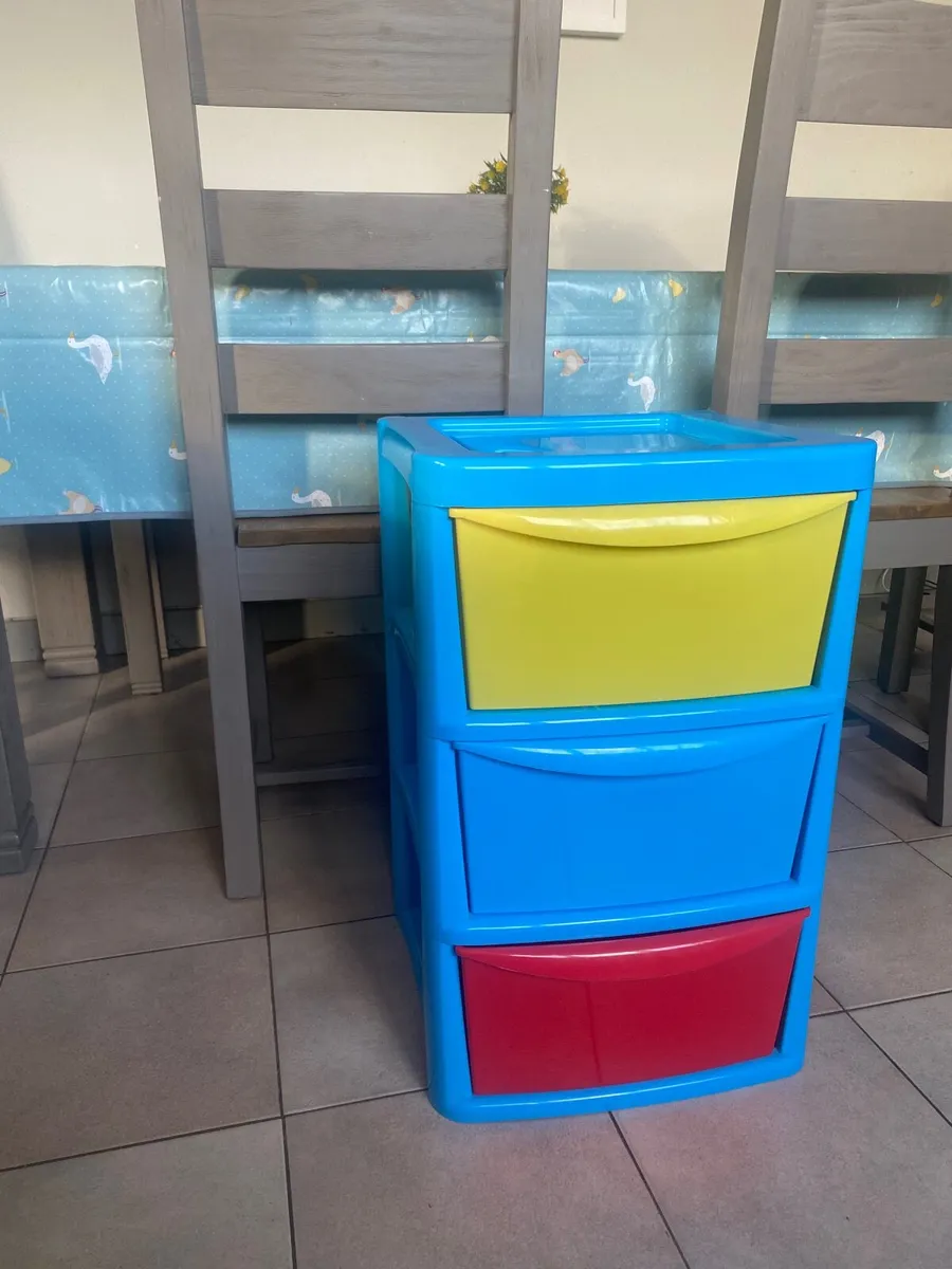 Storage unit - Image 1