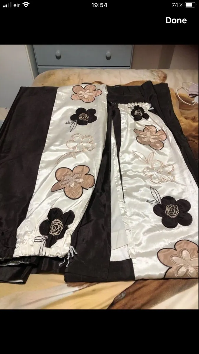 Beautiful curtains roughly 66” x 72” €15 - Image 1