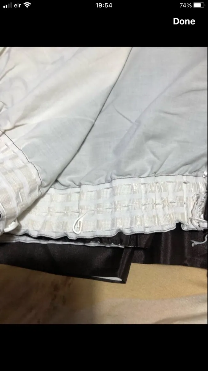 Beautiful curtains roughly 66” x 72” €15 - Image 3