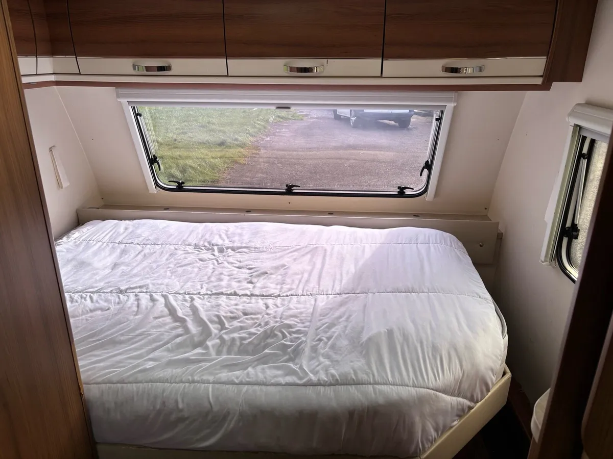 2016 TABBERT BELLINI 5/6 BERTH (Fixed Bed) - Image 4