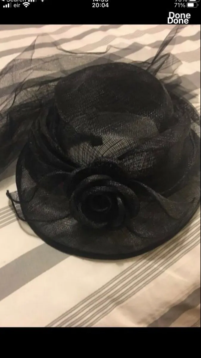 Ladies new hat €20 - Image 4