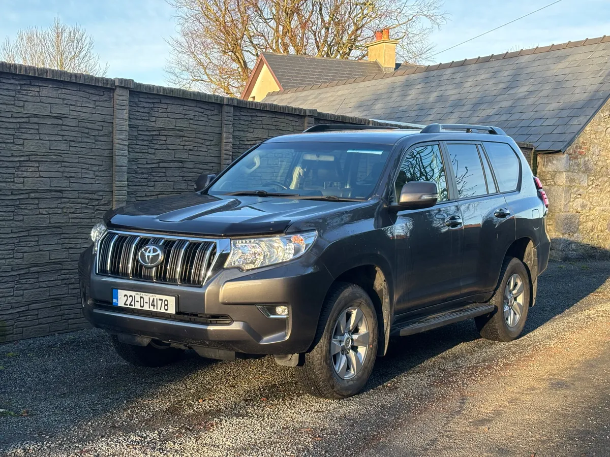 Toyota Landcruiser 5 seater crew cab - Image 2
