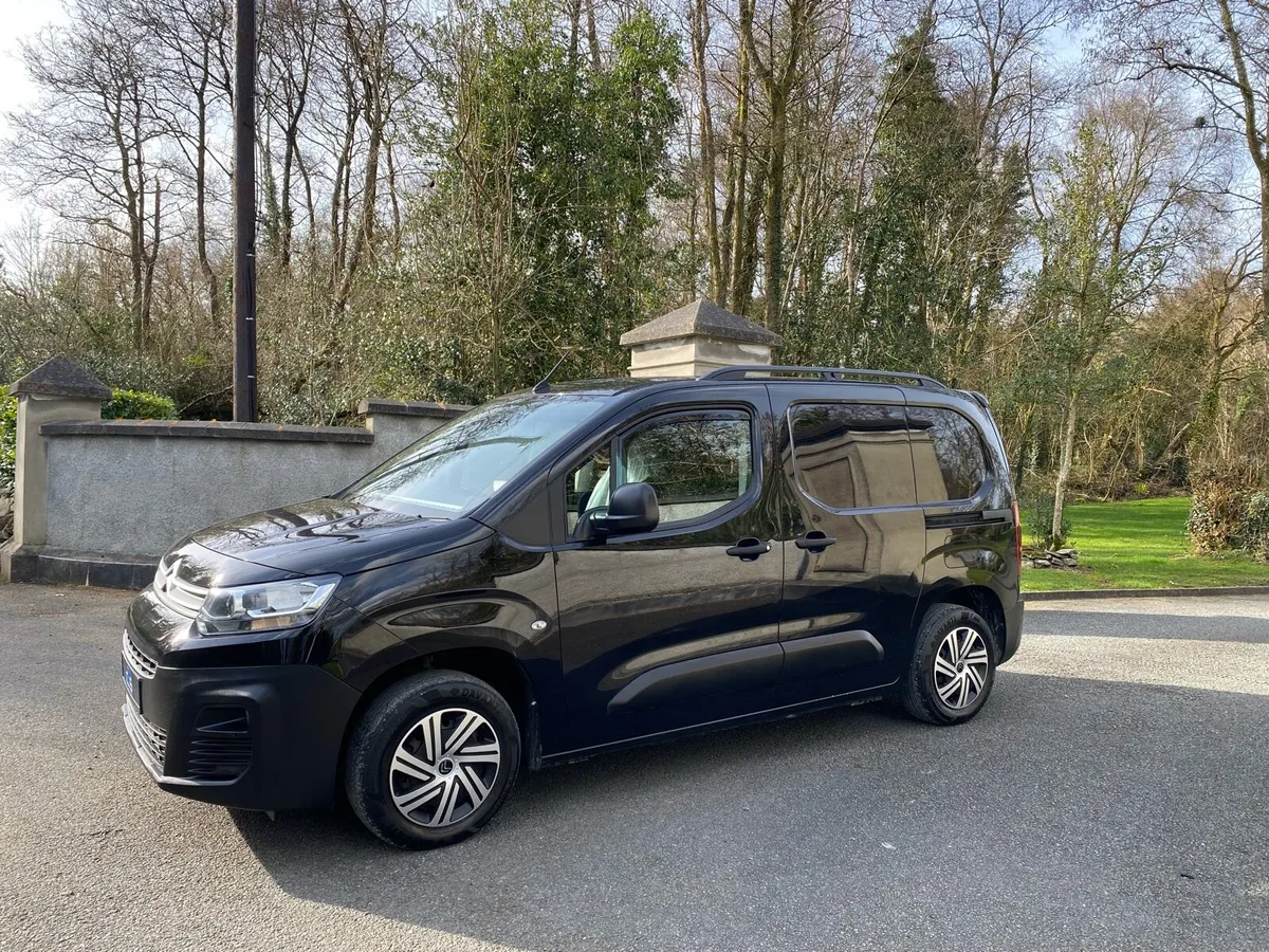 Citroen Berlingo 650 Enterprise 1.6 Blue HDI - Image 1
