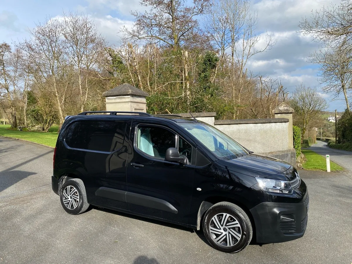 Citroen Berlingo 650 Enterprise 1.6 Blue HDI - Image 2