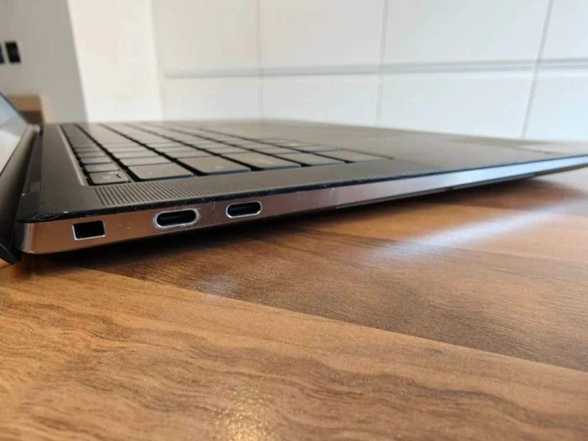 Dell Precision 5550 Laptop | Intel i7 | 32GB | 15" - Image 3