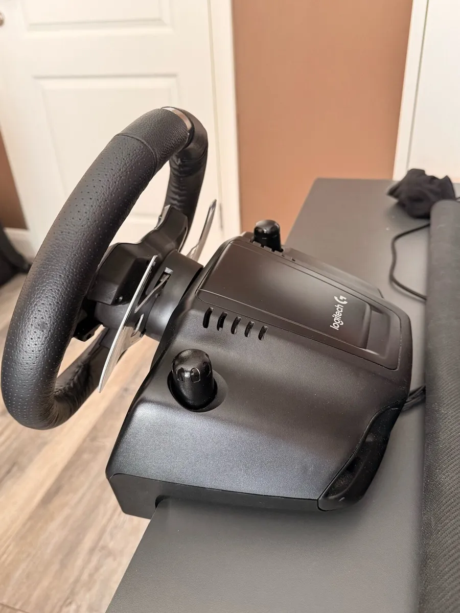 Logitech G920 Xbox & PC Racing Wheel & Pedals - Image 3