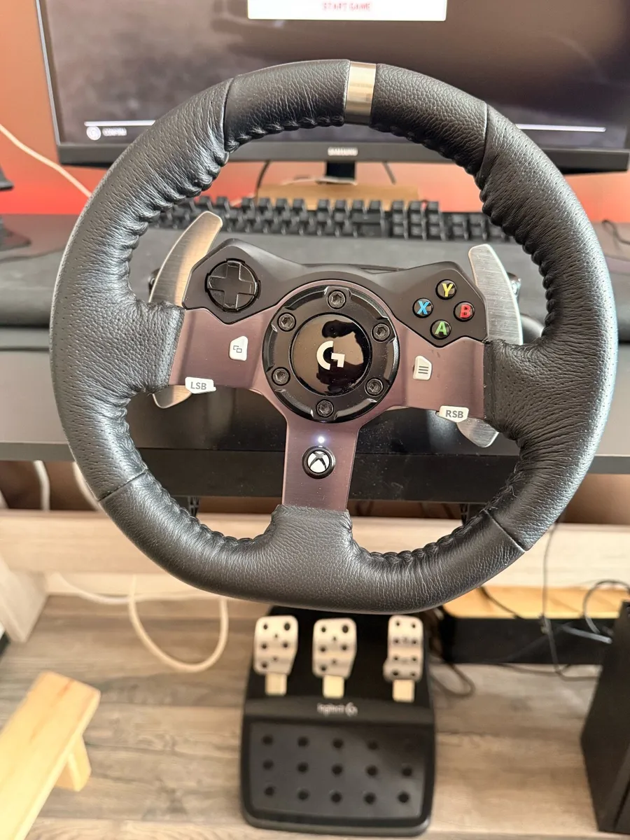 Logitech G920 Xbox & PC Racing Wheel & Pedals - Image 4