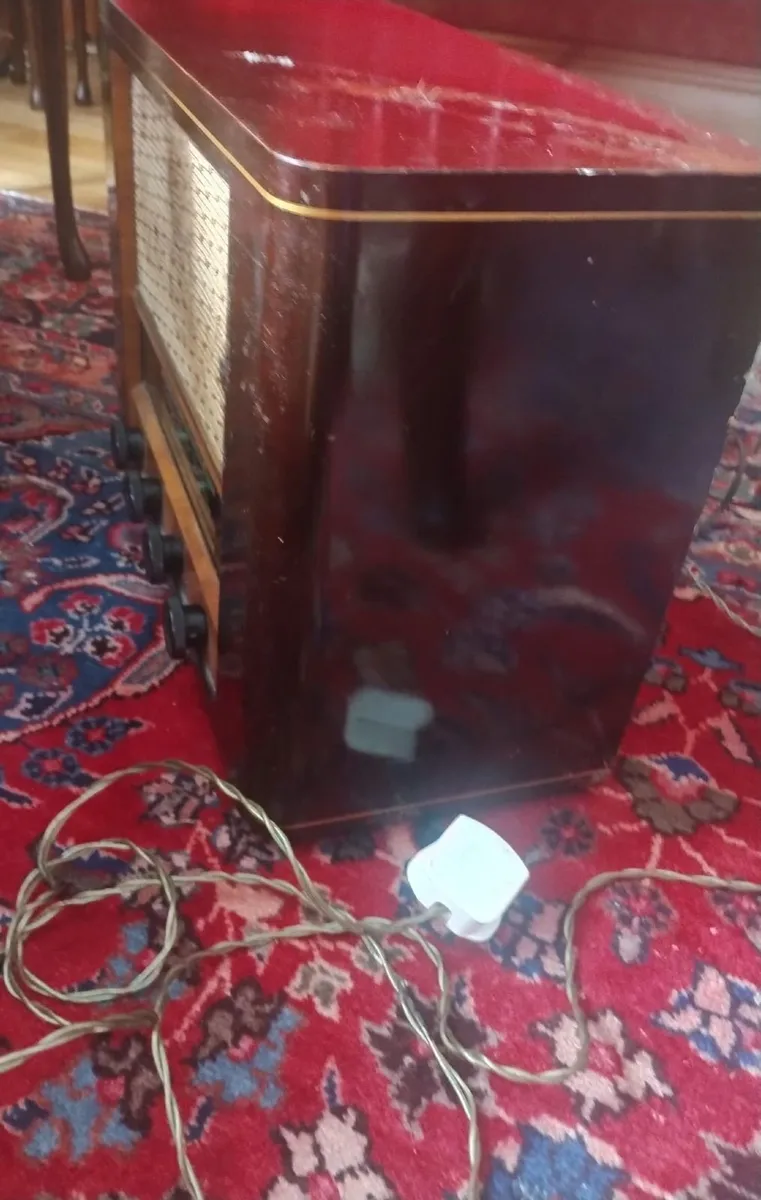 RARE VINTAGE 1950s PYE DUNDRUM RADIO MADE IN EIRE - Image 4