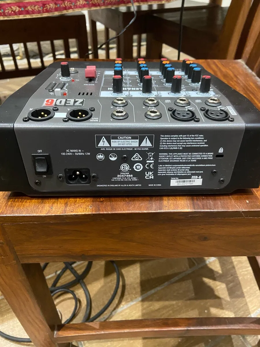 Allen Heath zed 6 mixer desk - Image 2