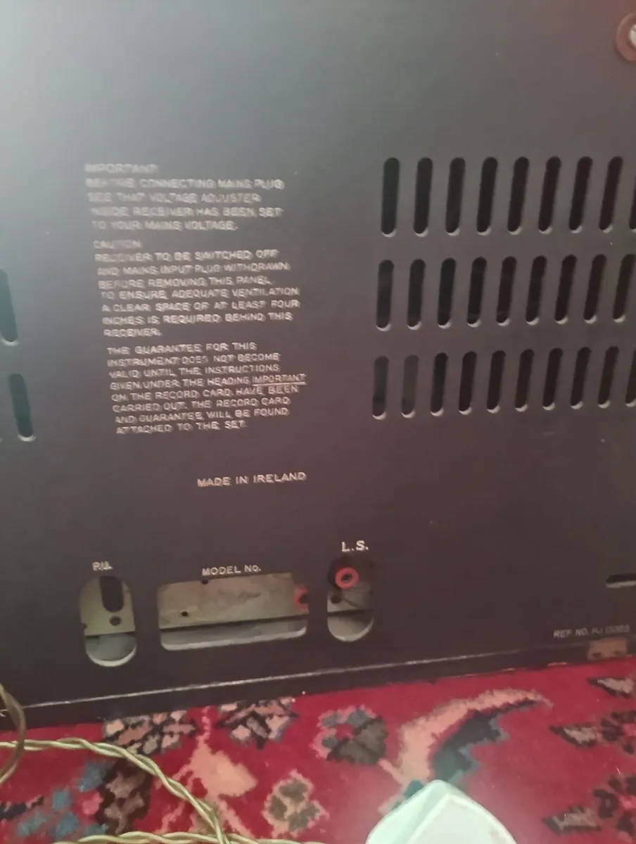 RARE VINTAGE 1950s PYE DUNDRUM RADIO MADE IN EIRE - Image 2