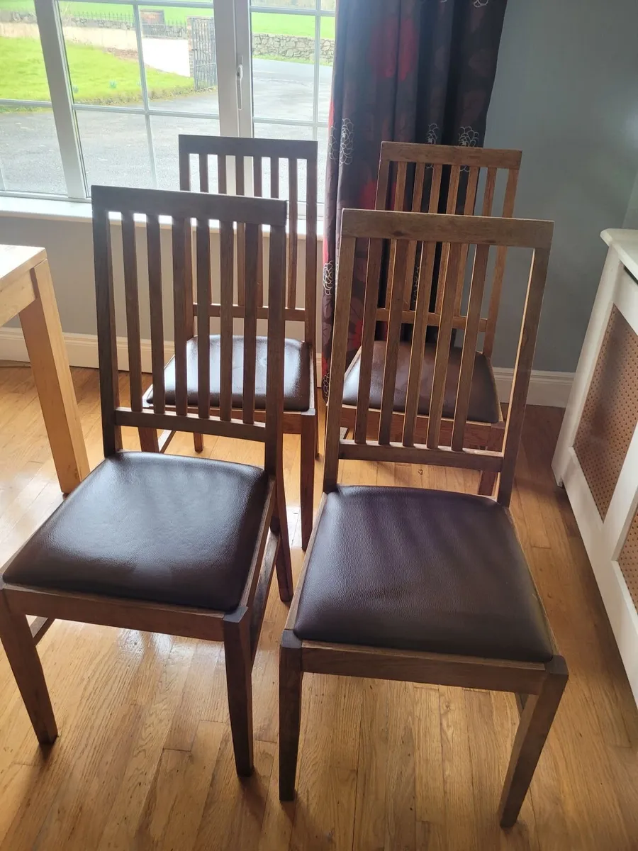 Dining table & chairs - Image 2