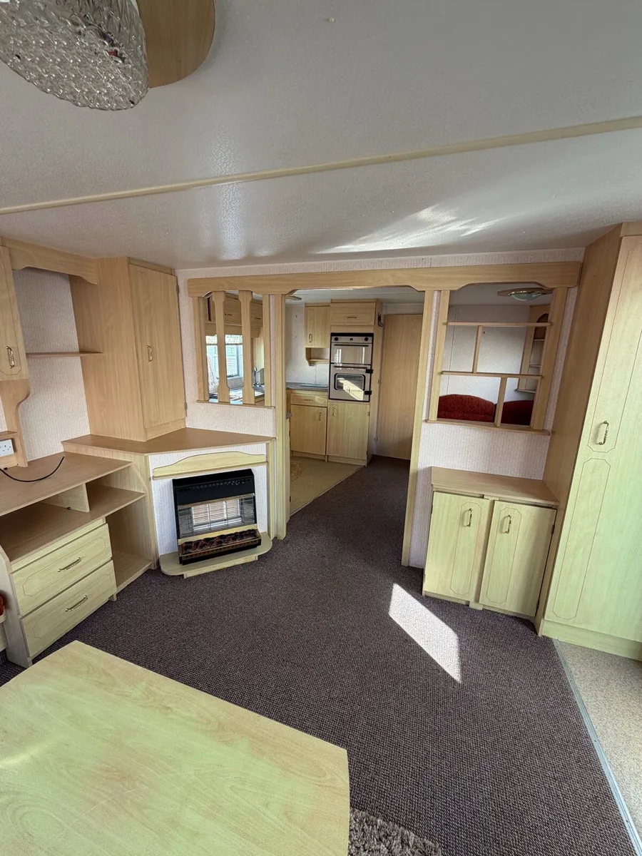 Delta Nordstar 35 x 12 x 3 Bed. Immaculate - Image 4