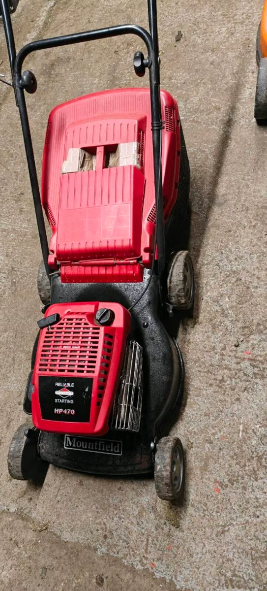 Mountfield push lawnmower - Image 2