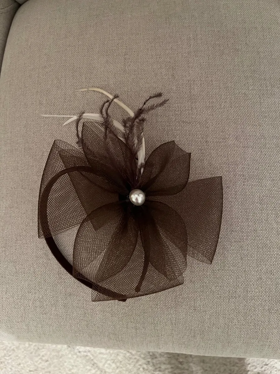 Ladies dress, jacket and fascinator - Image 3