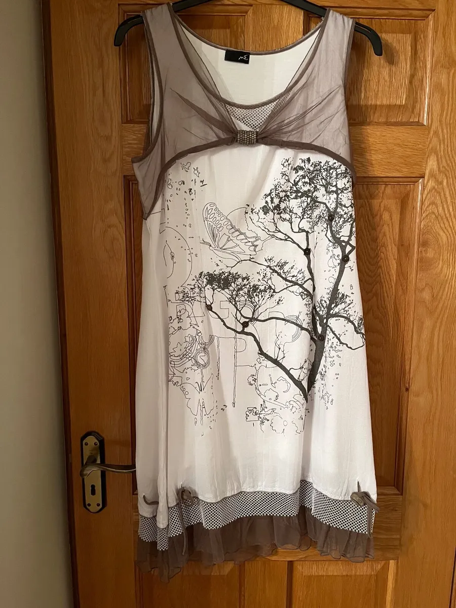 Ladies dress, jacket and fascinator - Image 1